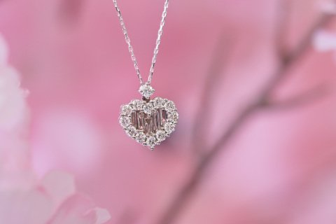 0.92 KARAT BAGET PIRLANTA KOLYE