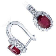 1.80 Karat Pırlantalı Yakut Küpe