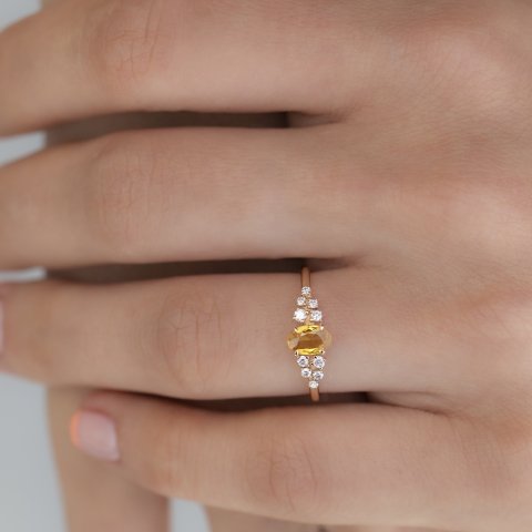 0.97 KARAT SARI SAFİR PIRLANTA YÜZÜK