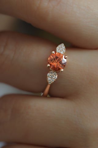 1.28 Karat Renkli Safir Pırlanta Yüzük